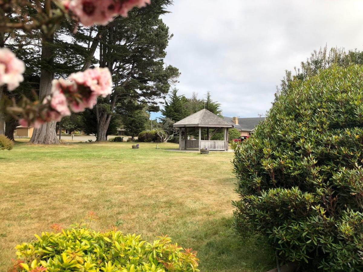 Pine Beach Inn Fort Bragg Extérieur photo